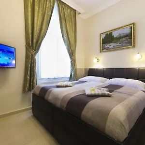 Karla Capka Street Apartmán Karlovy Vary