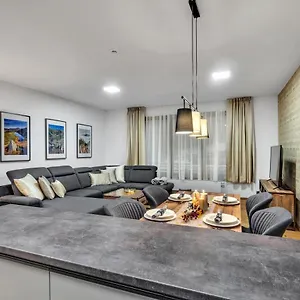 Adelka 102 Apartmán Špindlerŭv Mlýn